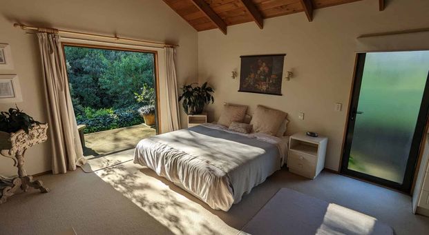Private Lynmore Bedsit - Photo 1
