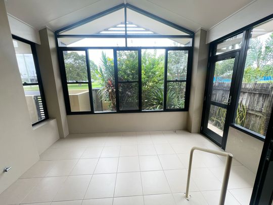 Modern 3-Bedroom Home in Central Ballina - Photo 1