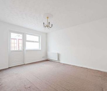 Barry Road, Beckton, E6 - Photo 2