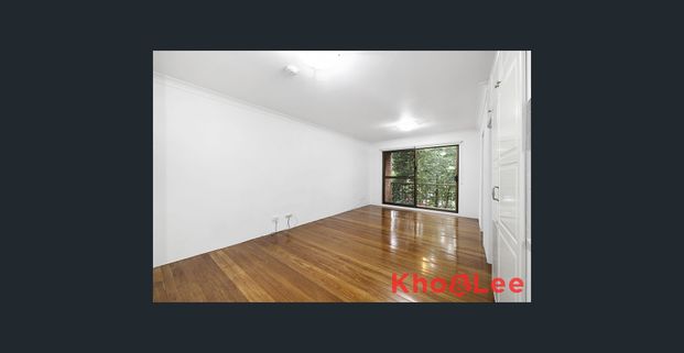 BEAUTIFULLY SPACIOUS ONE BEDROOM IN GREAT LOCATION - Photo 1