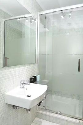 Rua do Salvador, Lisbon, Lisbon 1100-466 - Photo 1