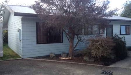 Tidy 3-Bedroom House - Photo 4