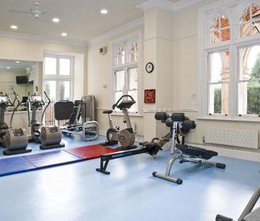 2 bedroom flat to rent - Photo 3