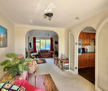 3 bedroom semi-detached house to rent - Photo 5