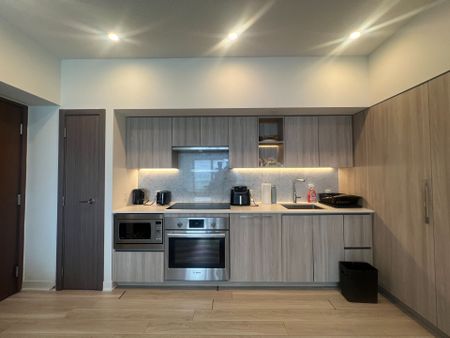 For Lease - 17 Bathurst Street Unit# 3315, Toronto, Ontario - Photo 4