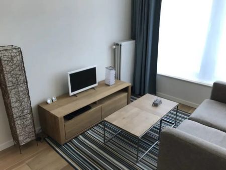 Calle Luis de Velázquez, Málaga, Andalusia 29008 - Photo 5