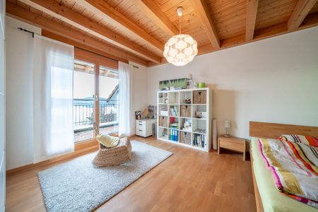 Charming single-family house with lake view - Photo 2