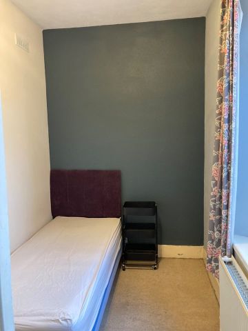 2 Bed Flat, Summerfield Terrace, AB24 - Photo 3