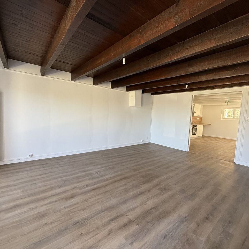 Location Maison 4 pièces 102m² SALLES D ANGLES 16130 - Photo 1