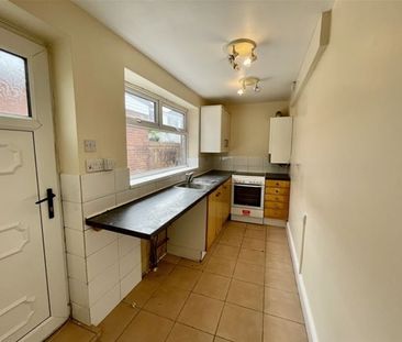 Cambridge Road, Lostock, Bolton - Photo 5