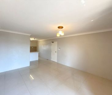 11/127 Victoria Street, Adamstown - Photo 2