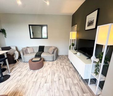 MARTIN TERRACE (room 3), BURLEY, LEEDS - Photo 5