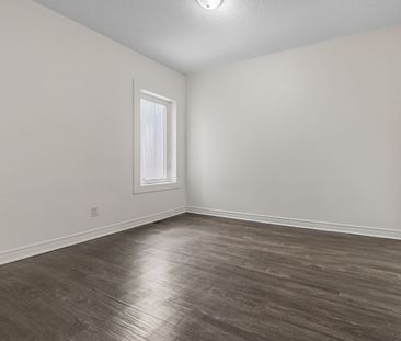 For Lease - 2040 Dundas Street Unit# 2, Toronto, Ontario - Photo 3