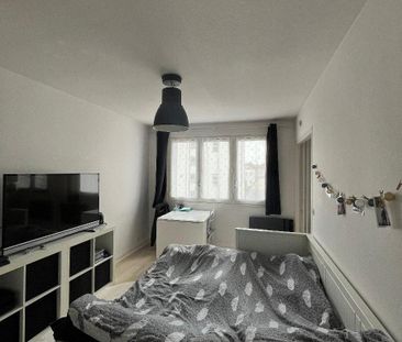 Location Appartement 1 pièce 28m² CLERMONT FERRAND 63000 - Photo 2