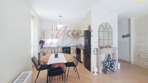 Noves : Maison de village avec terrasse, - Photo 1