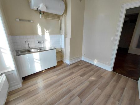 Location Appartement 2 pièces 50m² LYON 9ème - Photo 2