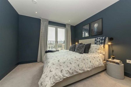 St. Georges Circus, Southwark, SE1 - Photo 3