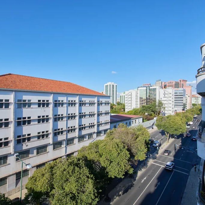 Avenida de Berna, Lisbon, Lisbon 1050-038 - Photo 1