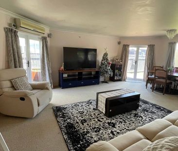 Charming 3-Bedroom Home in Onekawa - Photo 1