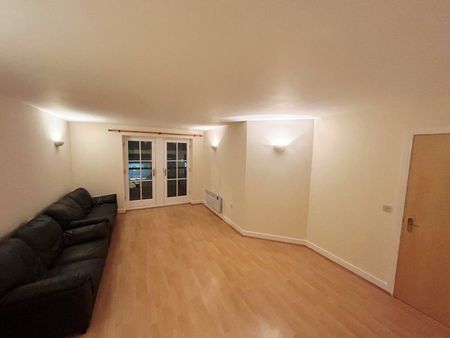 2 Bed Flat, Stockwell Road, SW9 - Photo 3