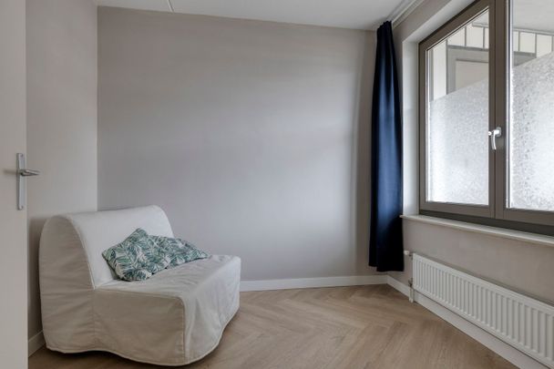 Appartement te huur: Van Kinsbergenstraat 126 1057 PT Amsterdam - Photo 1