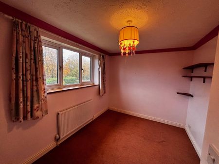 4 bedroom detached house to rent - Photo 4