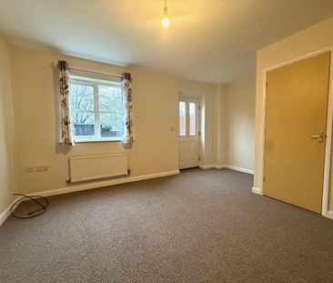 2 bedroom semi-detached house to rent - Photo 2