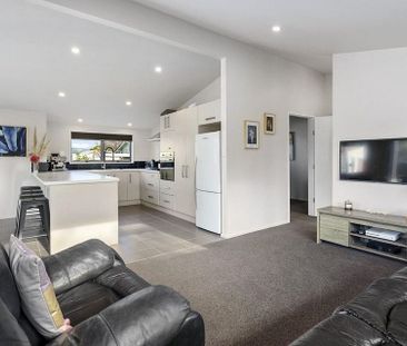 A fully renovated home with fully fenced section - Photo 1