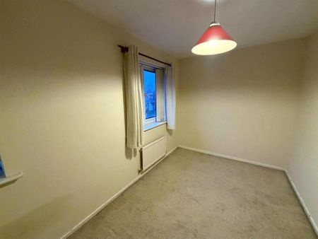 2 bedroom semi-detached house to rent - Photo 2