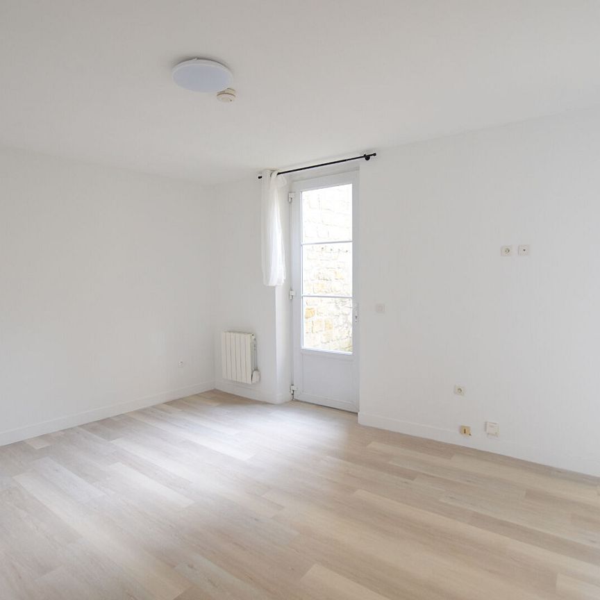 Location appartement 1 pièce, 23.70m², Pontoise - Photo 1