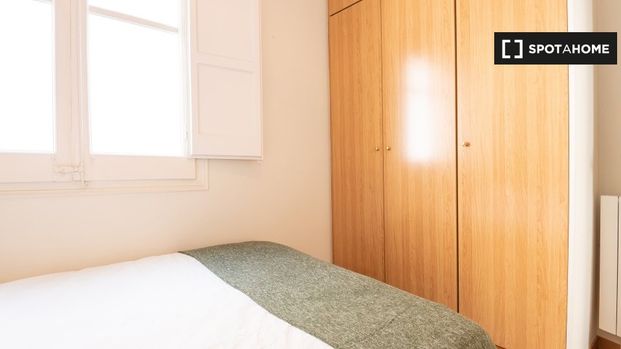 barcelona, Catalonia 08022 - Photo 1