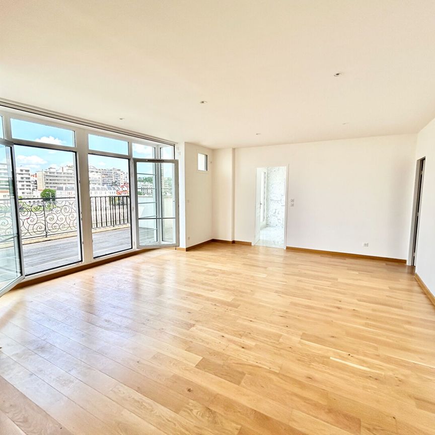 Appartement Neuilly Sur Seine 5 pièces Ile de la grande Jatte 220 m2 - Photo 1