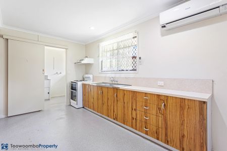 2/1 Delacey Street, 4350, North Toowoomba Qld - Photo 3