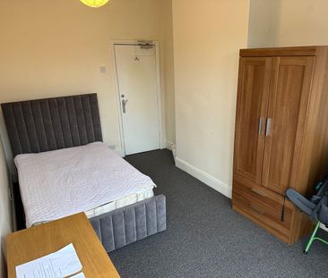 Room in a Shared House, North Street, BS16 - Photo 3