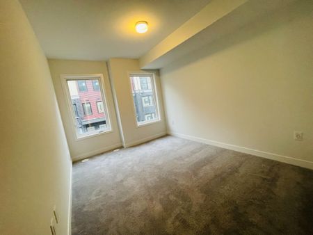 For Lease - 3425 Ridgeway Drive Unit# 15, Mississauga, Ontario - Photo 5