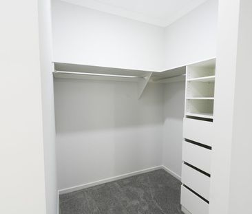 7 Daisy Street, Ripley, Qld 4306 - Photo 1