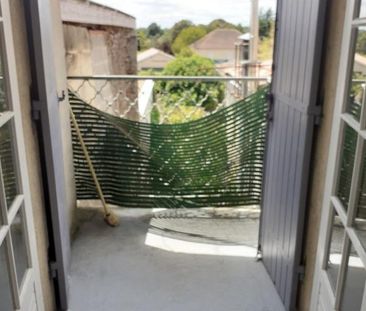 Location Appartement 2 pièces 32m² CADILLAC 33410 - Photo 2
