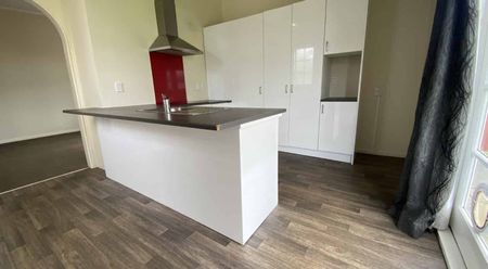 CITY CENTRE - 5 BEDROOMS - Photo 2