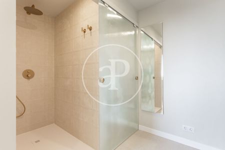 Penthouse for rent with Terrace in San Francesc (Valencia) - Photo 4