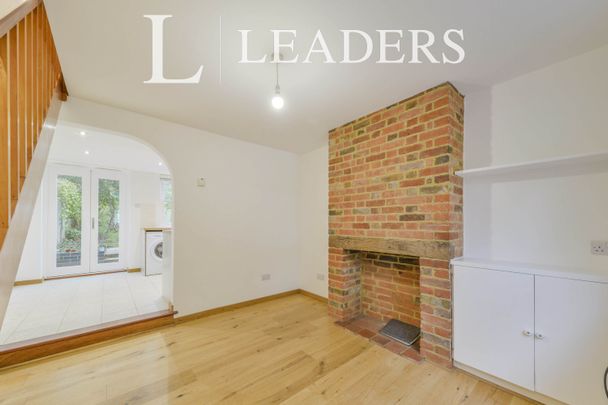 2 bedroom house to rent New England Street, St. Albans, AL3 - Photo 1