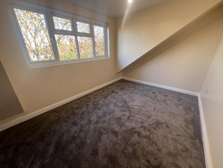 4 bedroom terraced house to rent - Photo 4
