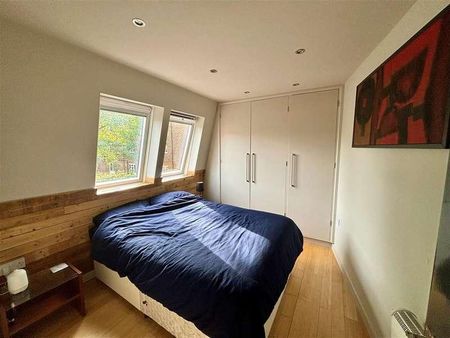 Surbiton / Kingston, KT1 - Photo 2