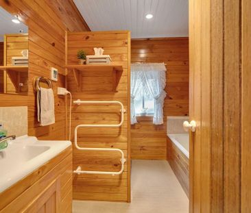 Cosy Family Home - Photo 6