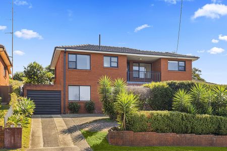 Immaculate Second Storey Unit - Photo 5