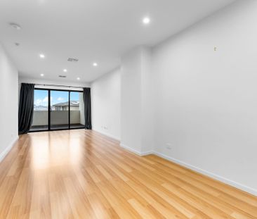 54 Steeplechase Avenue, St Clair - Photo 4