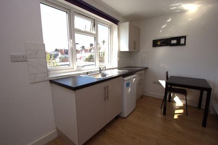 Property to rent - Photo 5