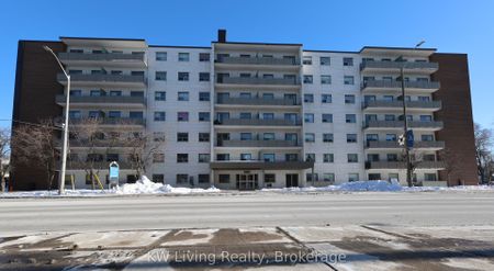 480 Lakeshore Road E #309 - Photo 4