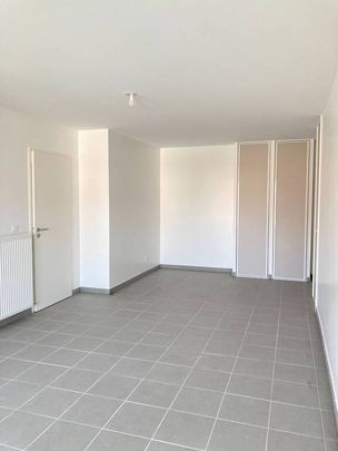 Location appartement Eybens 38320 64.95 m² - Photo 1