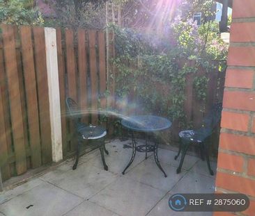 2 bedroom terraced house to rent - Photo 6