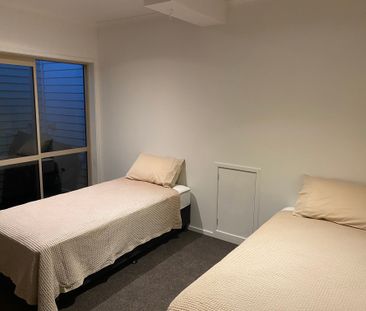 Maraetai, 2 Bedrooms in Prime Location - Photo 4